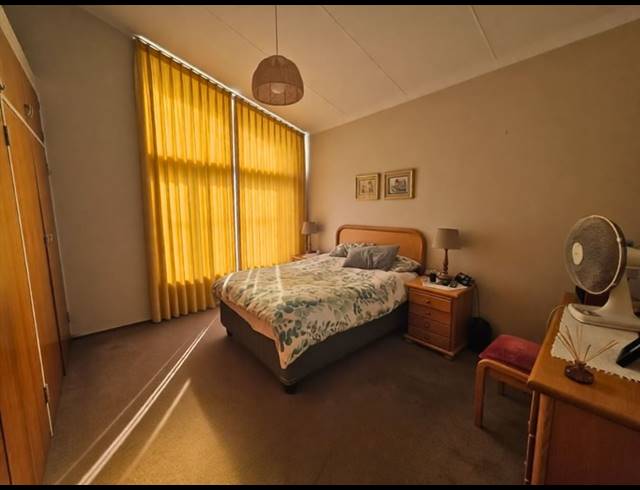 3 BEDROOM FREEHOLD FOR SALE IN NORKEM PARK
